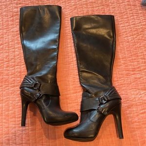 Jessica Simpson below the knee boots.